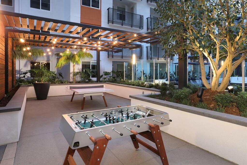 Modern Building -Free Parking - By Choc & St Joseph'S Hospital Appartement Orange Buitenkant foto